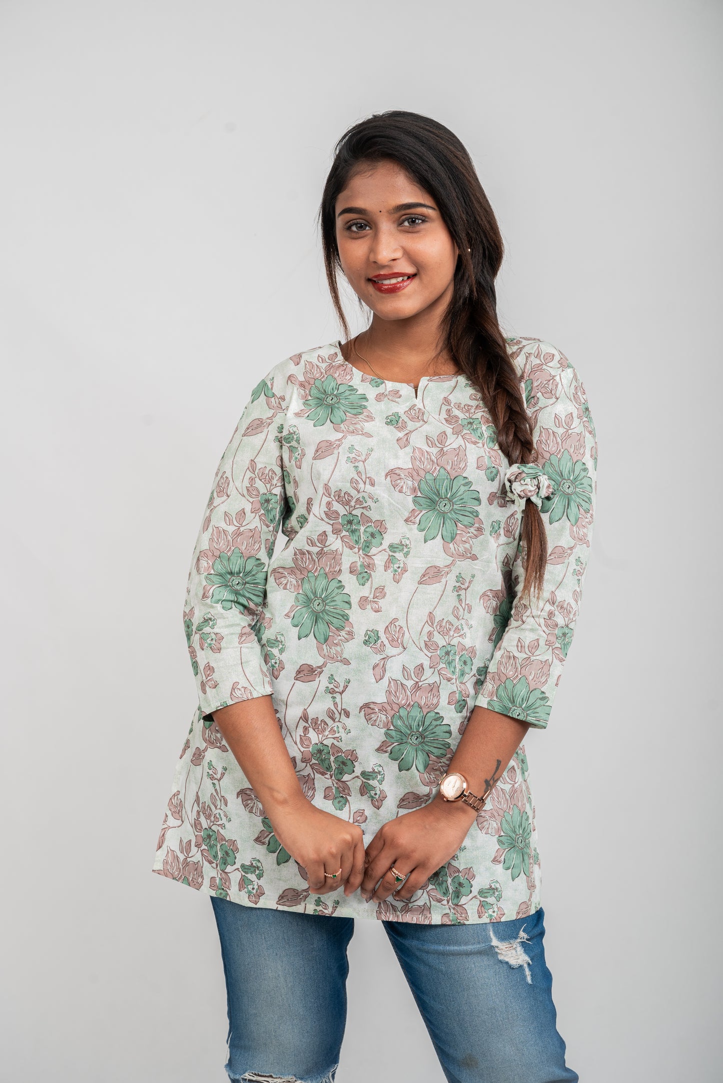 EMERALD BLOOM - GREEN SIDE SLIT SHORT KURTI