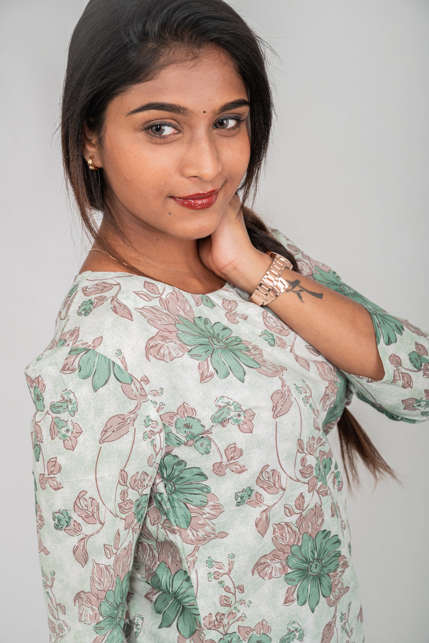 EMERALD BLOOM - GREEN SIDE SLIT SHORT KURTI