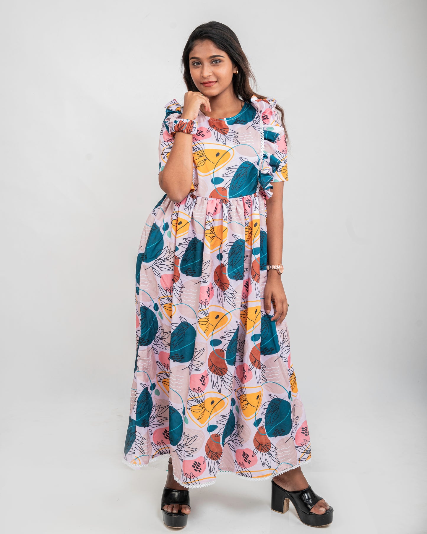 BLUSH BLOOM – PINK ABSTRACT PRINTED GOWN