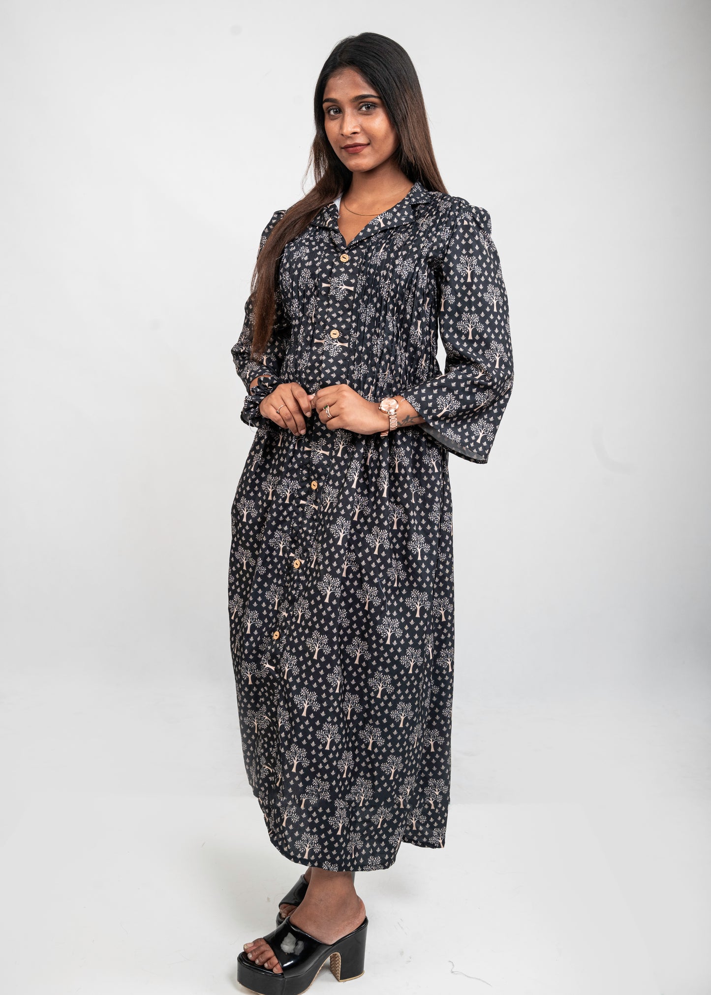 NOIR BLOOM - BLACK PINTUCK FRONT OPEN GOWN