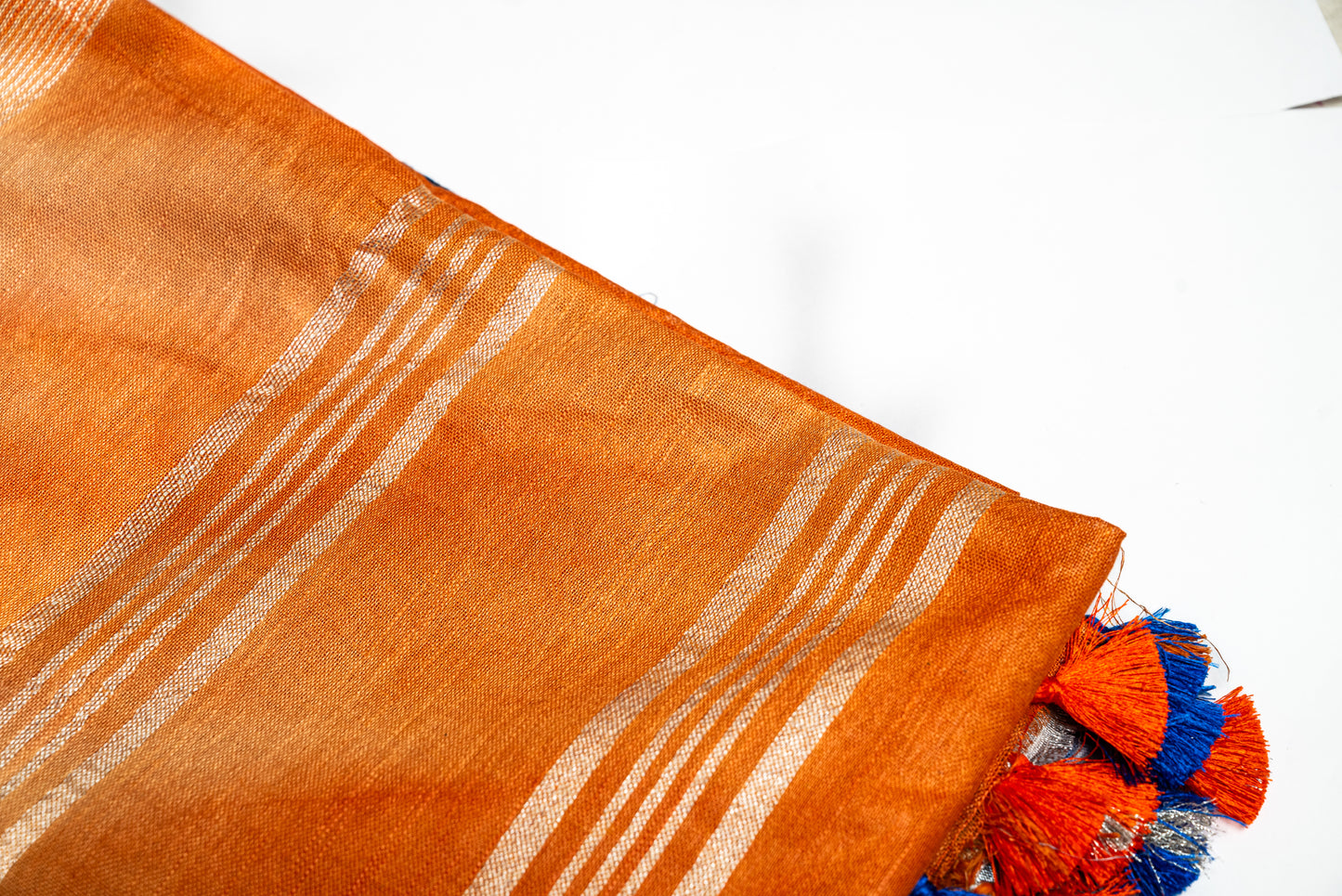 Sunset Breeze- Graceful Orange and Navy Blue Linen Saree