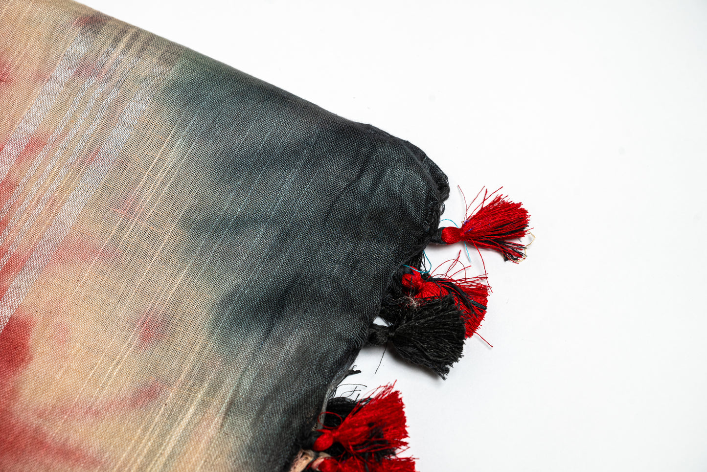 Midnight Rose - Elegant Red and Black Linen Saree