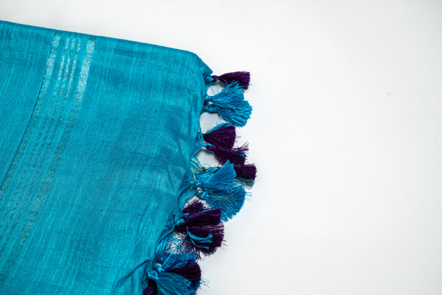 Teal Tranquil- Elegant Teal Blue Linen Saree