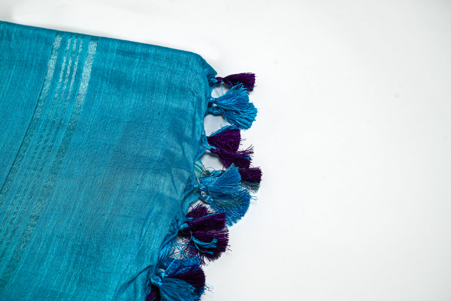 Teal Tranquil- Elegant Teal Blue Linen Saree